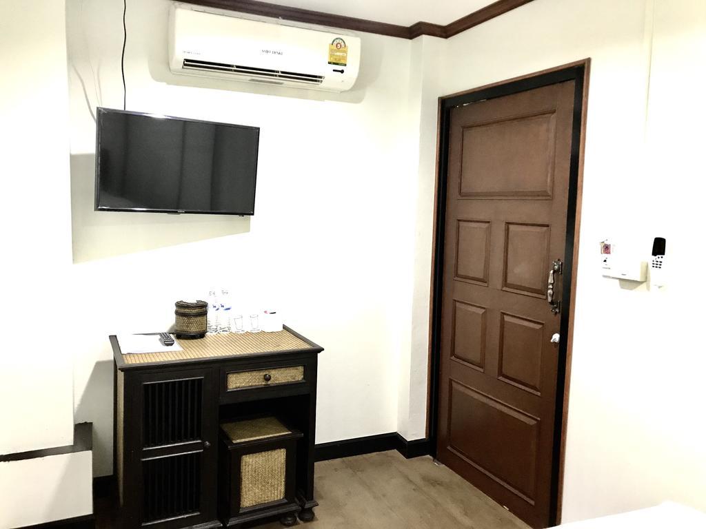 Hotel Ez House à Sukhothaï Extérieur photo